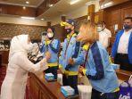 bupati-serang-ratu-tatu-chasanah-mendatangi-tiga-atlet-berprestasi-pon.jpg