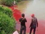 foto-sungai-cisadane-kavling-serpong-tangsel-yang-mendadak-berubah-merah.jpg