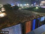 foto-tangkapan-layar-video-banjir-bandang-di-seoul-korea-selatan.jpg