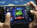 ilustrasi-main-game-online-mobile-legend.jpg