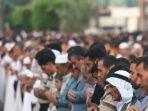 ilustrasi-salat-idul-fitri.jpg