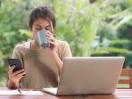 ilustrasi-wanita-bekerja-di-depan-laptop.jpg