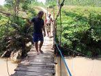 jembatan-kampung-tanggok-pandeglang.jpg