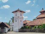 masjid-agung-kasunyatan.jpg