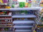 minyak-goreng-di-dua-minimarket-di-kota-serang-pada-minggu-622022.jpg
