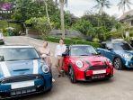 nagita-slavina-dan-raffi-ahmad-berpose-di-depan-mini-cooper-3-door.jpg