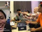 njan-di-kasih-hadiah-dari-brand-terama-luar-negeri.jpg