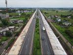 pekerjaan-penambahan-lajur-ketiga-segmen-cikande-serang-di-ruas-jalan-tol-tangerang-merak.jpg