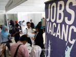 pencari-kerja-di-job-fair.jpg
