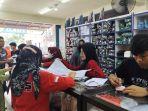 penjualan-seragam-sekolah-dan-alat.jpg