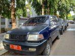 potret-sejumlah-kendaraan-mobil-dinas-pemkab-serang-yang-akan-dilelang.jpg