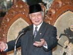 presiden-suharto-pahlawan-nasional.jpg