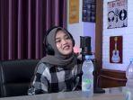 putri-delina.jpg