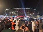 ratusan-orang-tampak-memadati-jakarta-international-stadium-jis-tanjung-priok-jakarta-utara.jpg