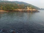 suasana-pulau-merak-kecil-di-kota-cilegon-1.jpg