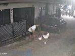 tangkapan-layar-rekaman-cctv-saat-a-dibakar-tiga-pelaku-di-jalan-lingkungan.jpg