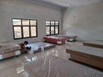 tempat-tidur-atau-bed-bantuan-dari-yayasan-temasek-romans-di-rumah-isolasi-pasien-covid-19-lebak.jpg