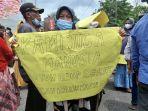 timbulkan-polusi-udara-warga-kabupaten-serang-protes-datangi-pt-lucki-one.jpg