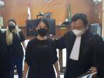 valencya-45-ibu-muda-dua-anak-di-karawang-dituntut-satu-tahun-penjara.jpg