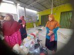 warga-di-kabupaten-serang-antrean-warga-guna-dapat-minyak-goreng-curah.jpg