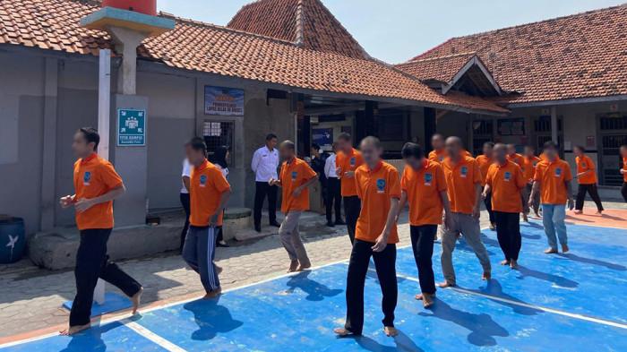 Bak Siswa Baru, 30 Napi di Lapas Brebes Wajib Ikut 'MPLS' Versi Penjara