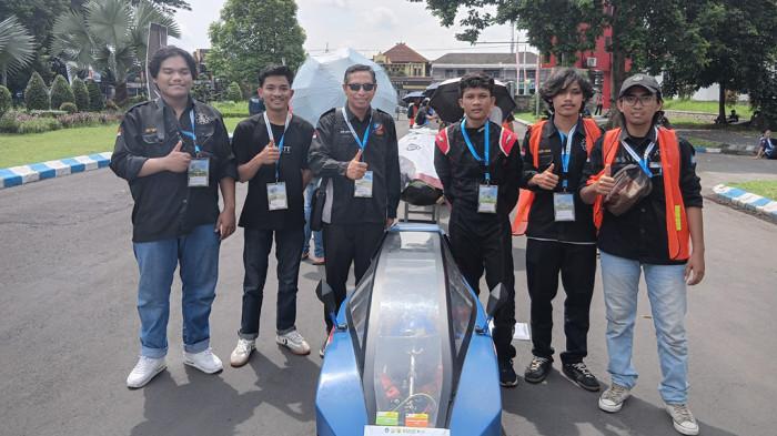 Lolos Seleksi Super Ketat, Mobil Listrik 'Sembrani' Unissula Adu Irit Lawan Ratusan Kampus di Jember