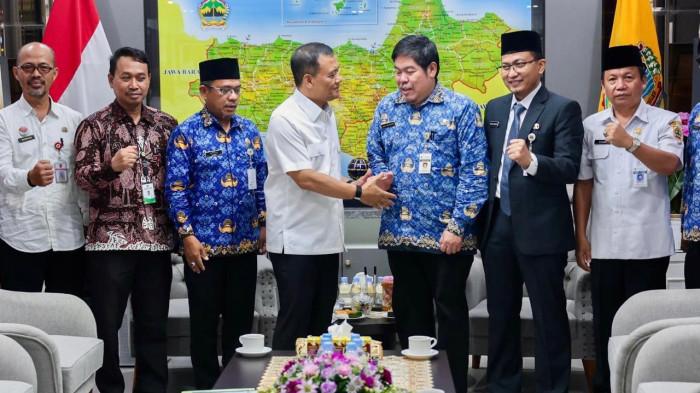 20260520-FOTO BARENG-GUBERNUR LUTHFI