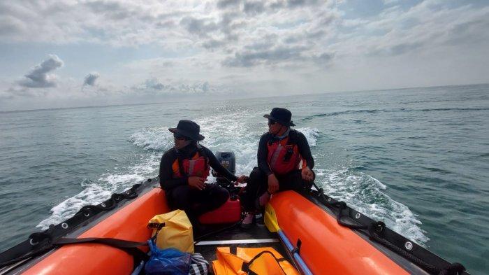Upaya Tim SAR Mencari Pelajar dan Penjala Ikan yang Hilang di Pantai Selatan Kebumen