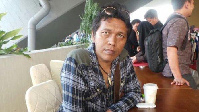 Detik-detik Adian Napitupulu Kolaps di Pesawat karena Serangan Jantung, Begini Kondisi Terkini