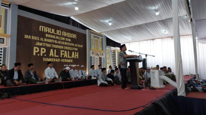 Gubernur Ahmad Luthfi Ajak Ponpes di Kebumen Sebar Pesan Kedamaian ke Umat