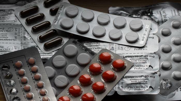 Jenis Obat Asam Lambung yang Bisa Ditebus di Apotek dengan Resep Dokter