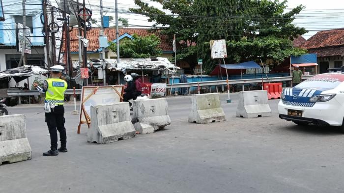 Jalan Nasional Pejagan Brebes - Purwokerto Diperbaiki, Lalu Lintas Ditutup sampai Desember