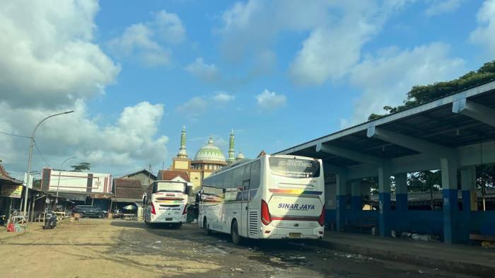 Fenomena Terminal Kroya Cilacap Sepi, Sopir Bus Pilih Cari Penumpang di Luar