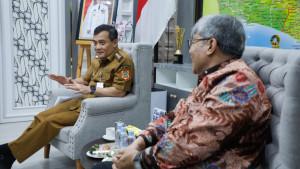 01102025-gubernur-jateng-ahmad-luthfif-menerima-pejabat-dari-kementerian-LH.jpg
