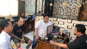 090102025-pengedar-sabu-lewat-media-sosial-di-cilacap-ditangkap.jpg