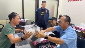 09102025-warga-bantarsoka-banyumas-ditangkap-diduga-jadi-pengedar-narkoba.jpg
