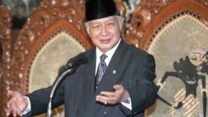 09112025-presiden-soeharto.jpg