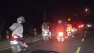 14092025-konvoi-pemotor-di-jalan-lingkar-ambarawa-semarang.jpg
