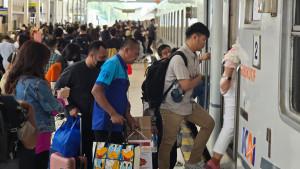 20250905-Libur-Panjang-di-Stasiun-Purwokerto.jpg