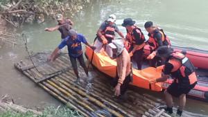 20250906-Evakuasi-Korban-Tenggelam-di-Cilacap.jpg
