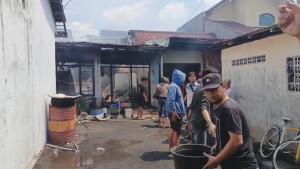 20250927-dampak-kebakaran-semarang-tengah.jpg