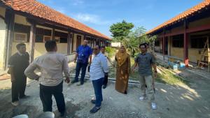 20251006-dprd-sidak-smpn-2-kersana-brebes.jpg