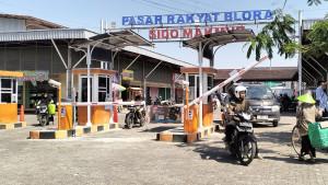 21072028-tempat-parkir-pasar-sido-makmur-blora.jpg