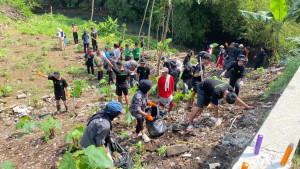 21092025-aksi-bersih-sampah-di-bawah-jembatan-pasar-mandiri-purbalingga.jpg
