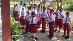 23072025-siswa-sdn-1-karanjati-blora-ilustrasi-siswa-sd-ilustrasi-pelajar.jpg