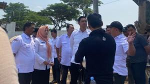 26092025-bupati-jepara-dialog-dengan-warga-soal-gardu-induk-pln.jpg