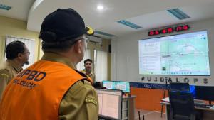 26102025-pusdalops-bpbd-cilacap-pantau-alat-deteksi-dini-tsunami-cilacap.jpg