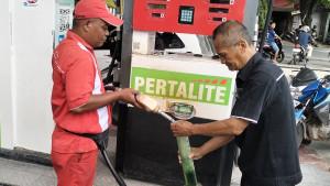29102025-ambil-sampel-pertalite-SPBU-Karangjati-Blora.jpg