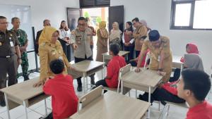 30092025-bupati-kebumen-cek-sekolah-rakyat.jpg