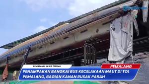 BANGKAI-BUS-KECELAKAAN-TOL.jpg